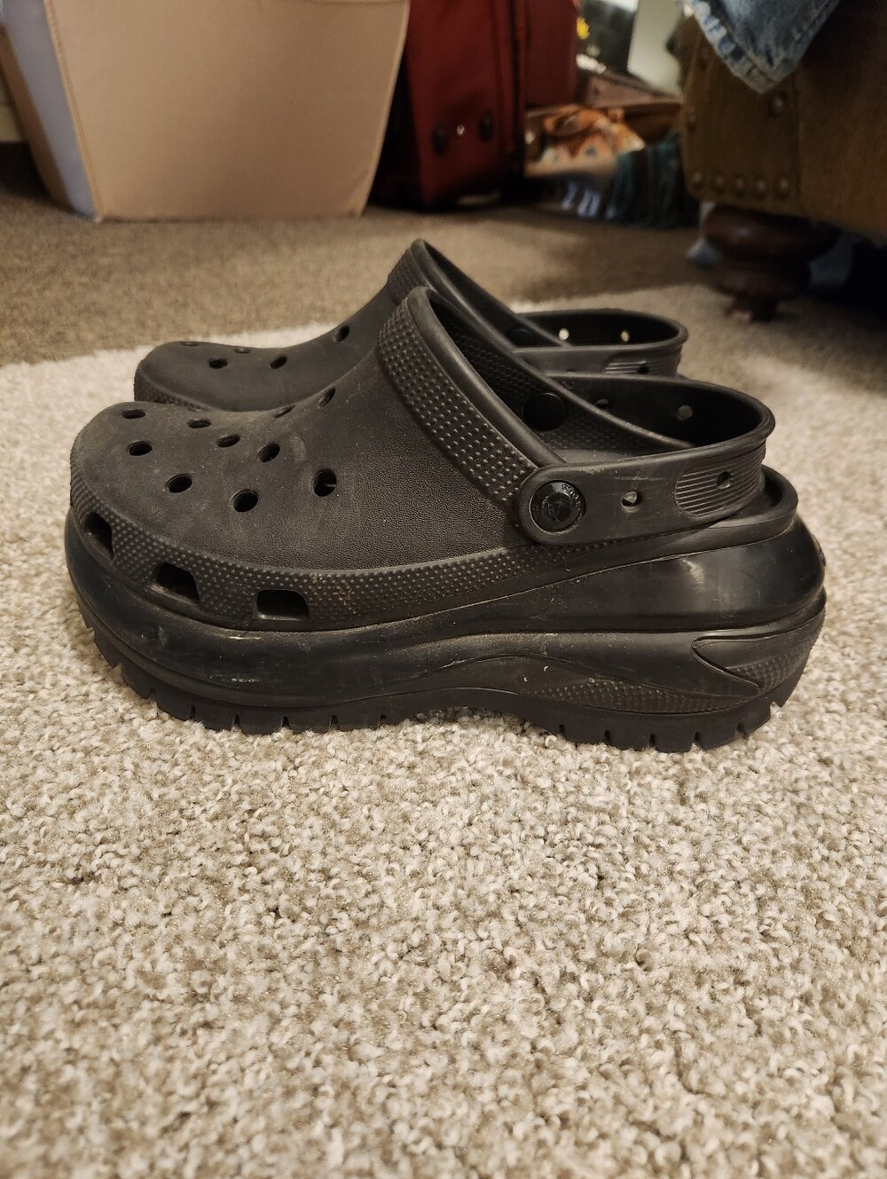 Crocs Mega Crush Clog Black Matte/Matte Womens 8
